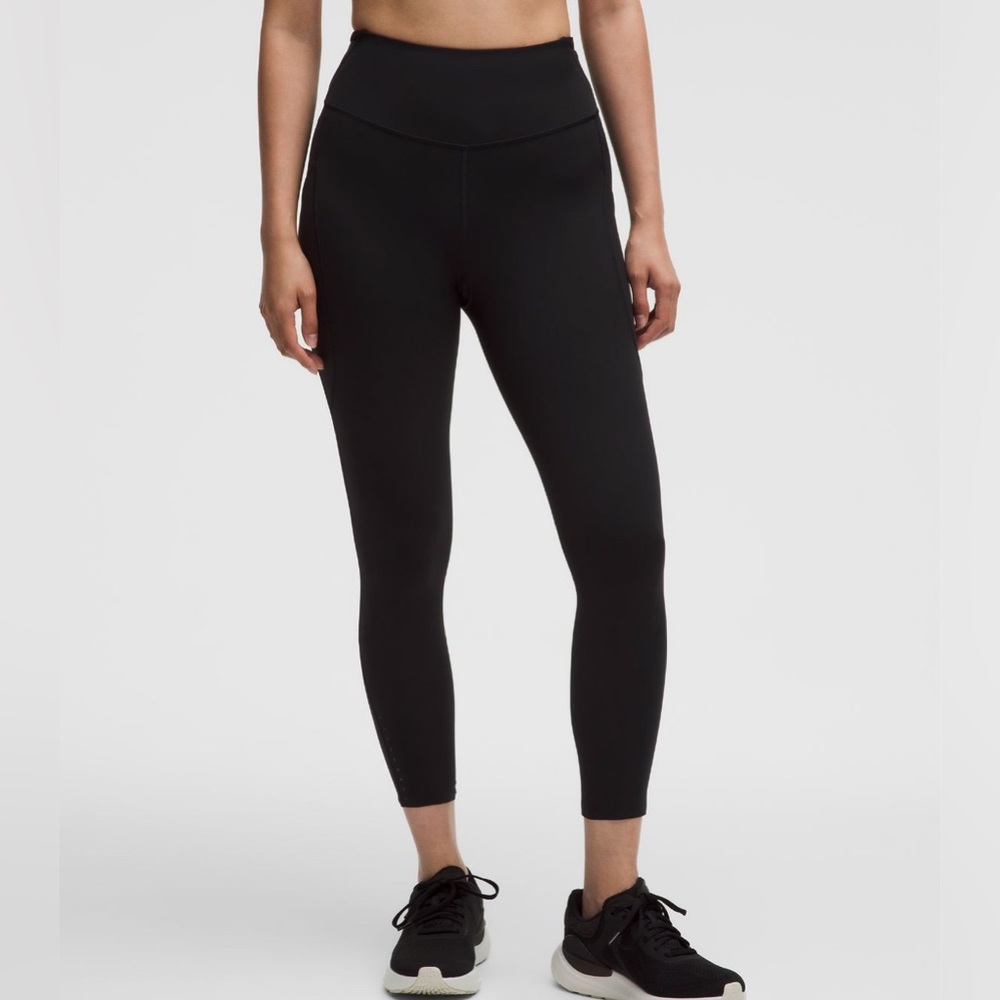 LULULEMON Women’s Fast and Free High Rise Tights / Leggings Size 8 Black 25”